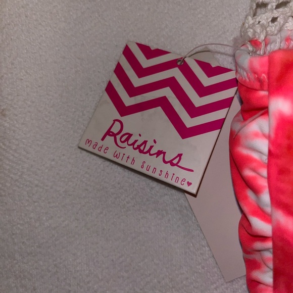 NWT, Raisins Swim Coral Color Top, Size Small - Picture 4 of 6